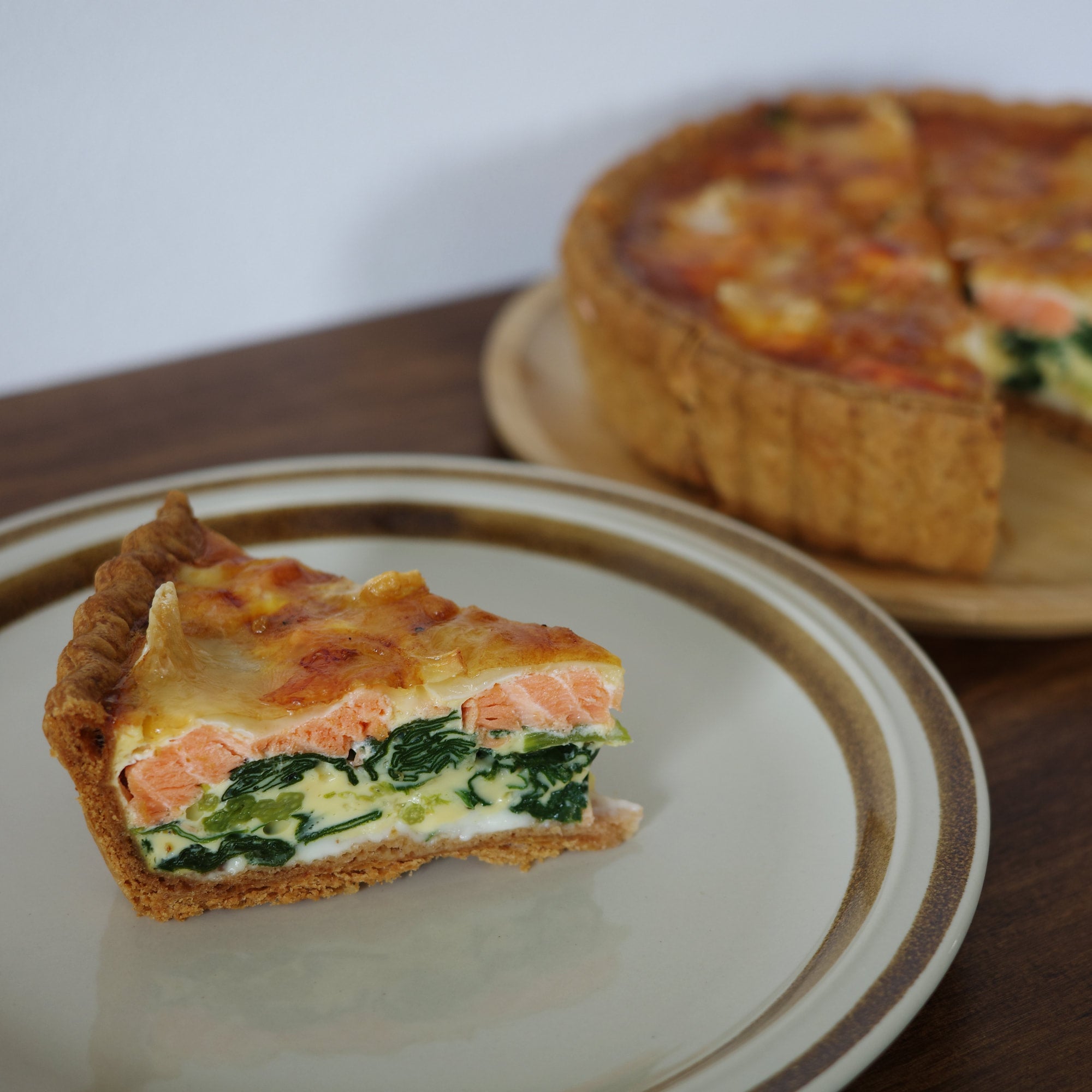 サーモンとほうれん草とクリームチーズのキッシュ | TART BEAVER